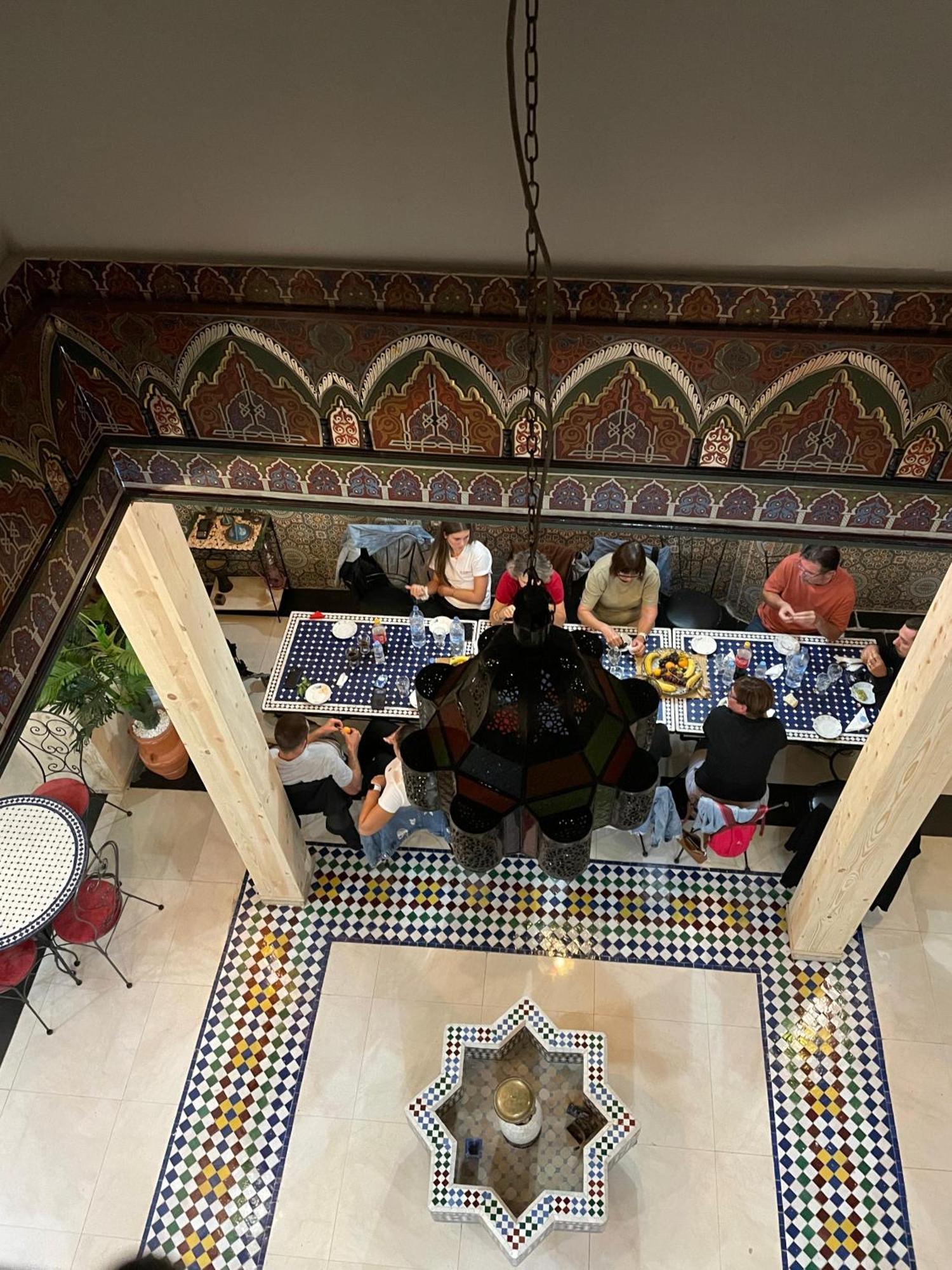 La Casa Espanyola Фес Екстериор снимка