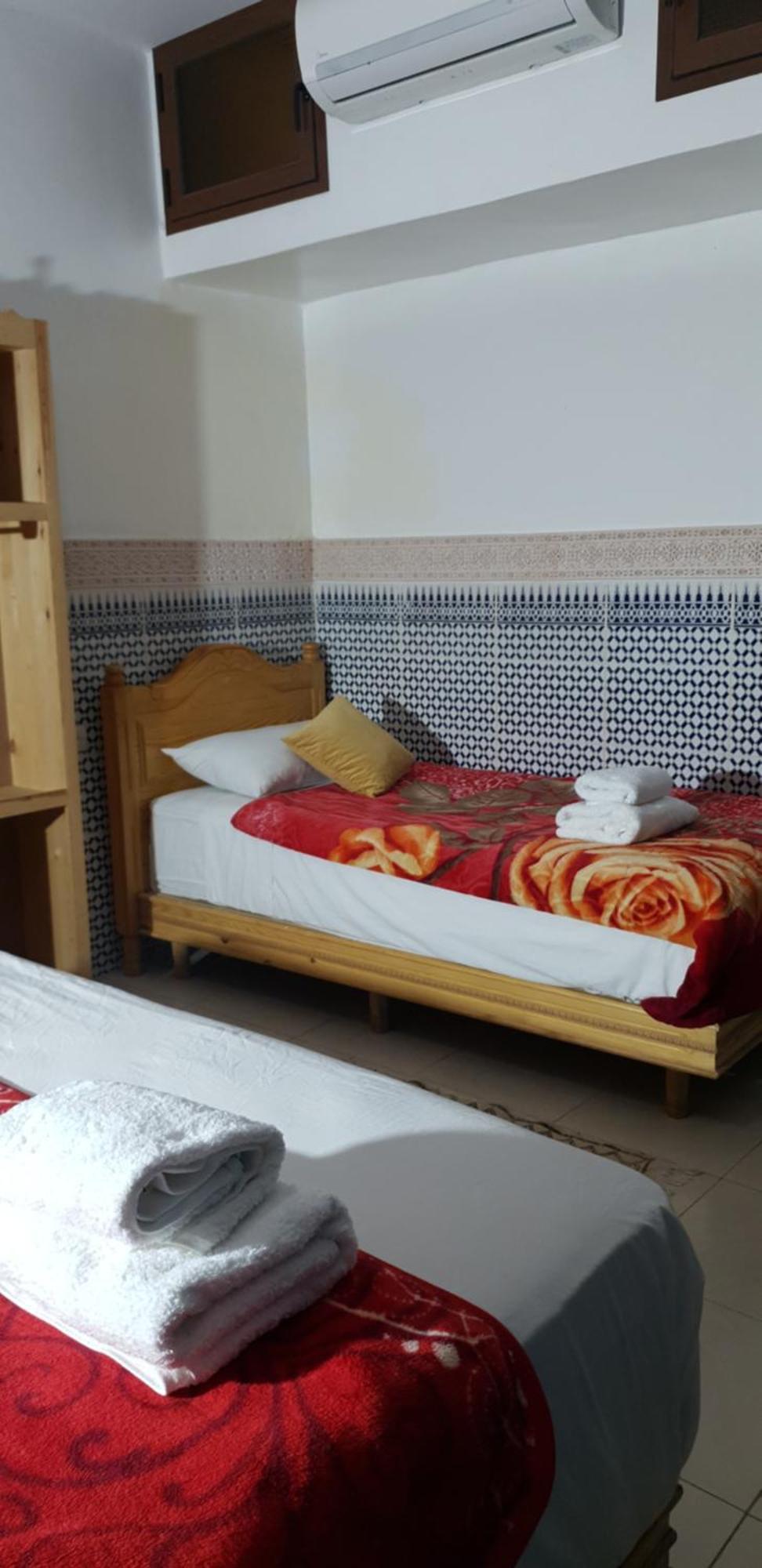 La Casa Espanyola Фес Екстериор снимка
