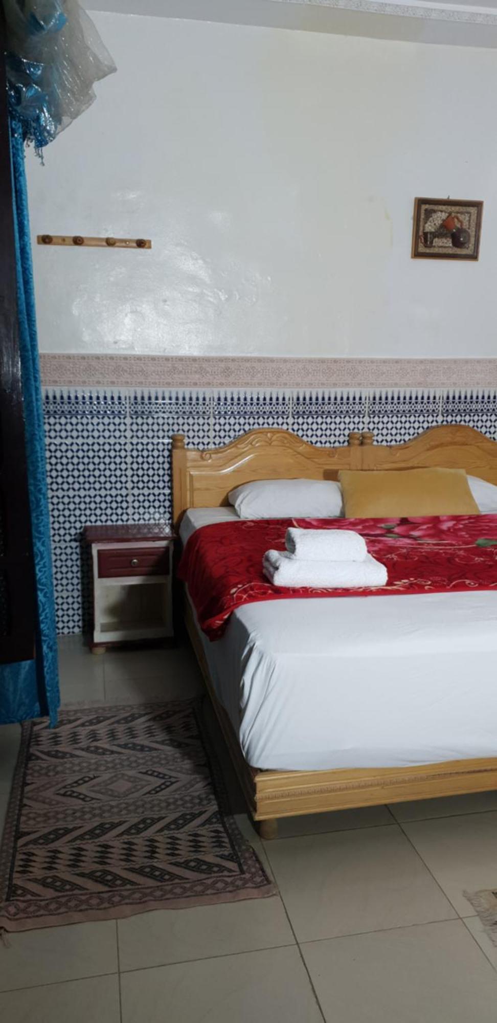 La Casa Espanyola Фес Екстериор снимка