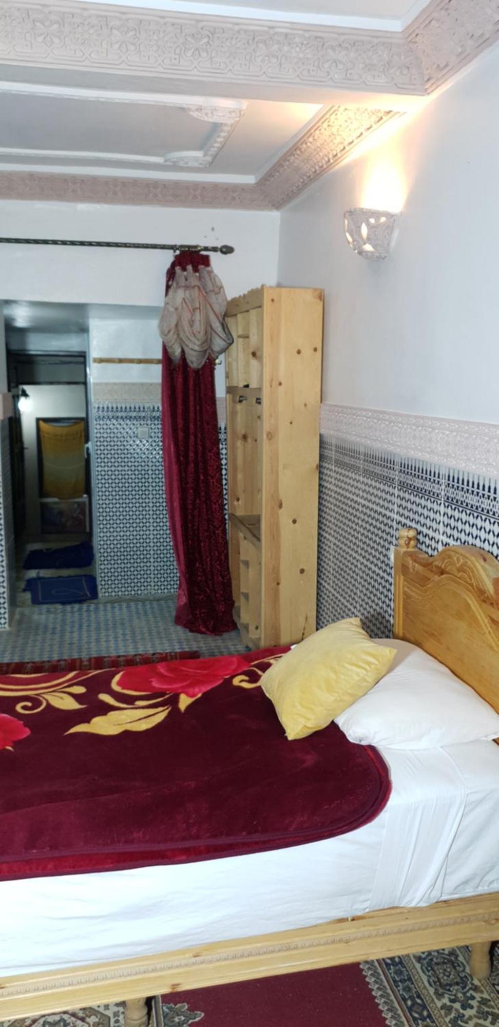 La Casa Espanyola Фес Екстериор снимка